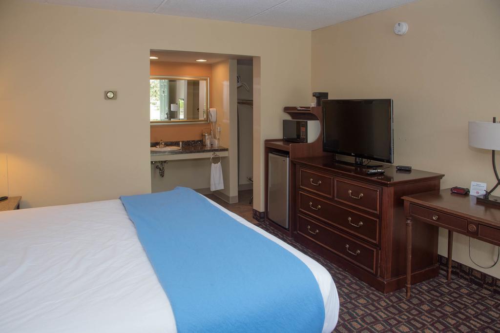Colonnade Inn Lyndonville Eksteriør bilde