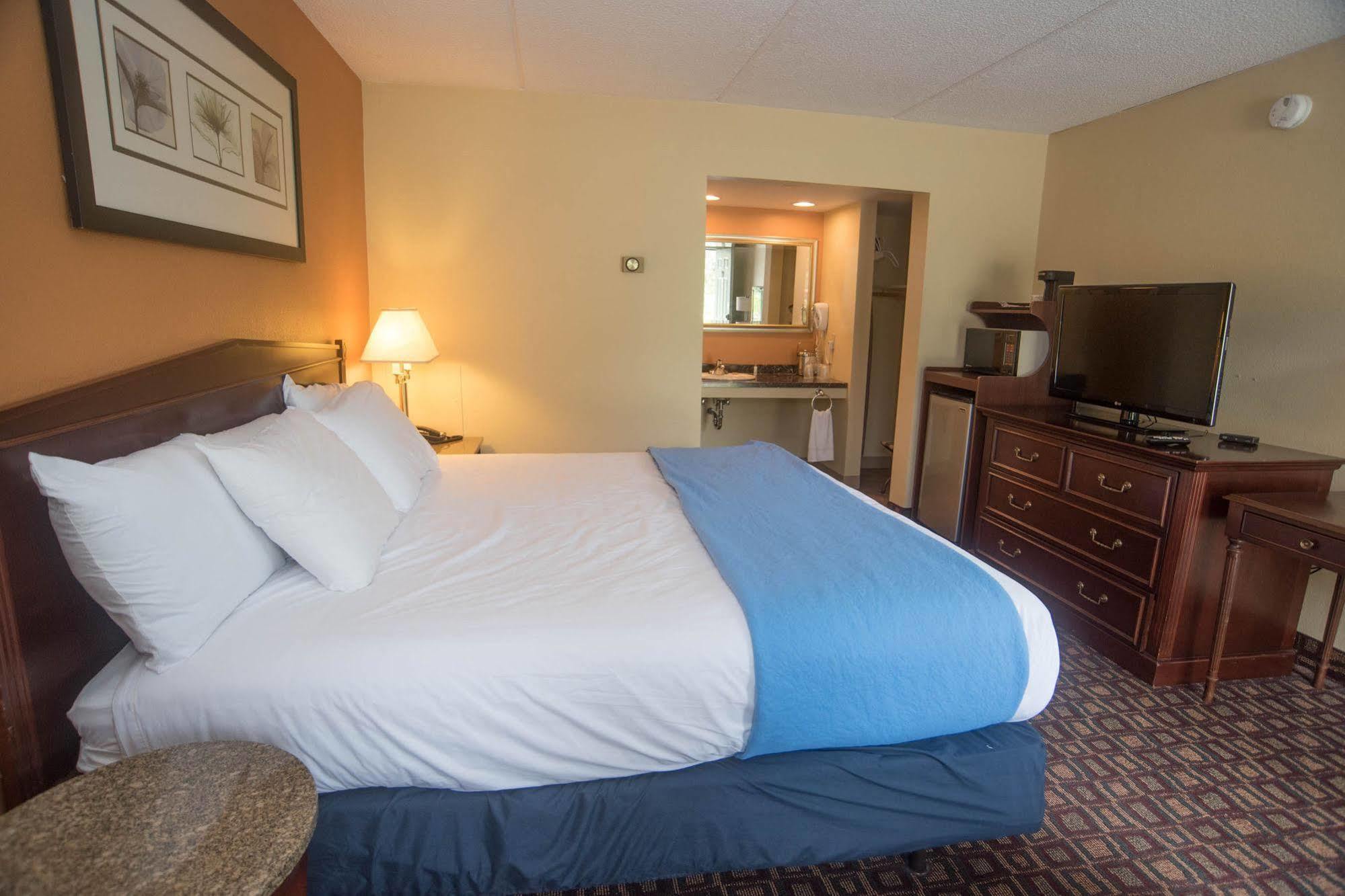 Colonnade Inn Lyndonville Eksteriør bilde