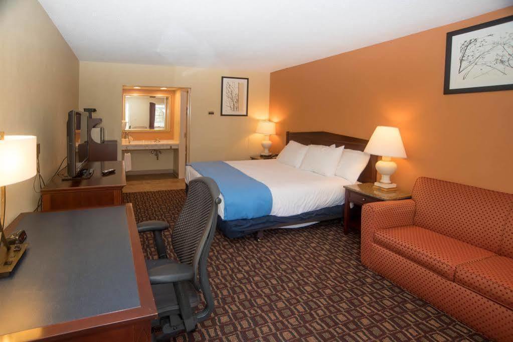 Colonnade Inn Lyndonville Eksteriør bilde